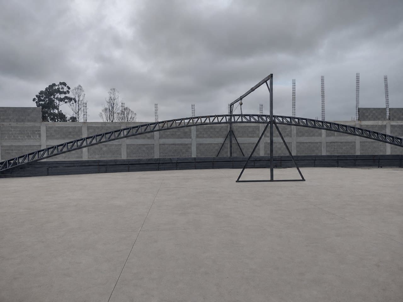 Estrutura metálica em obra executada pela Construtora DRC